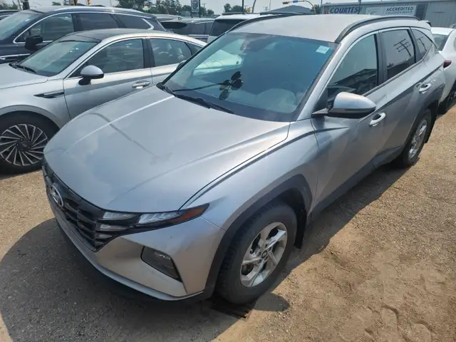 2023 Hyundai Tucson AWD 2.5L Preferred Local Trade, CPO, Rear Ca