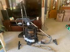 Rainbow Vacuum Cleaner - Photo 2