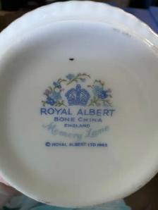 China Dishes & Antiques