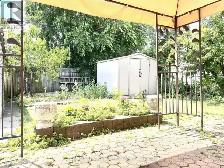 3bd Private Unit/2 parkings - Photo 8