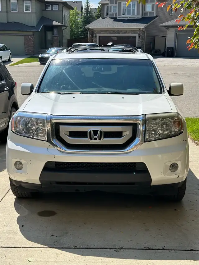 2011 Honda Pilot EX-L 4WD (White) - Runs Great - Salvage Title