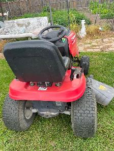 Troy built Lawn Tractor - Photo 4