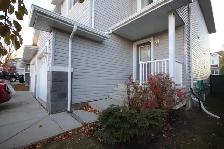 Beautiful Magrath Community Duplex for rent. $1900/m