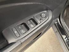 2025 Hyundai Venue - Photo 17