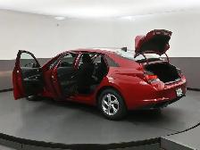 2022 Hyundai Elantra Essential Heated Seats, Apple/Android, Back - Photo 56