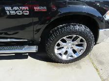 2017 Ram 1500 4WD Crew Cab 5.7 Hemi|Loaded|Leather|B. Camera - Photo 5