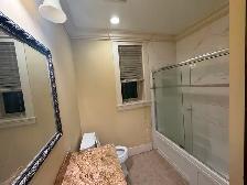 Prime Vancouver 2-Bedroom Suite – Steps to Canada Line SkyTrain - Photo 2