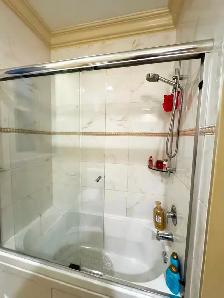 Prime Vancouver 2-Bedroom Suite – Steps to Canada Line SkyTrain - Photo 9