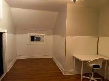 Bright, Clean And Spacious  Bedroom with a Den - Photo 9