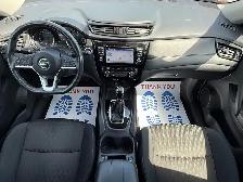 2017 NISSAN ROGUE SV AWD 4DR - Photo 10