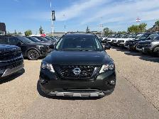 2019 Nissan Pathfinder - Photo 3
