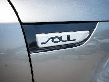 2019 Kia Soul   - Heated Steering Wheel | Brake Assist - Photo 13