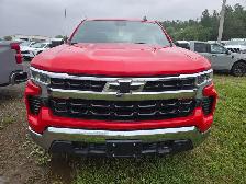 2024 Chevrolet Silverado 1500 LT - Photo 2