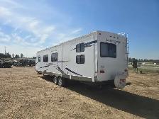 2010 North Country 321BHDD 34 Ft T/A Travel Trailer Lakeside - Photo 4