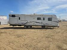 2010 North Country 321BHDD 34 Ft T/A Travel Trailer Lakeside - Photo 6
