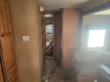 2010 North Country 321BHDD 34 Ft T/A Travel Trailer Lakeside - Photo 15