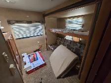 2010 North Country 321BHDD 34 Ft T/A Travel Trailer Lakeside - Photo 23
