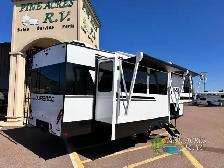 2027 KZ Durango D301RLT King Bed - Photo 5
