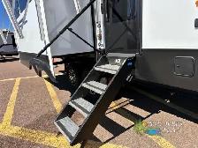 2027 KZ Durango D301RLT King Bed - Photo 8