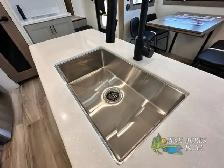 2027 KZ Durango D301RLT King Bed - Photo 18