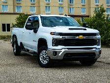 2025 Chevrolet Silverado 2500HD LT 6.6L Duramax | Heated Seats - Photo 2