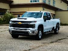 2025 Chevrolet Silverado 2500HD LT 6.6L Duramax | Heated Seats - Photo 4