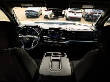 2025 Chevrolet Silverado 2500HD LT 6.6L Duramax | Heated Seats - Photo 29