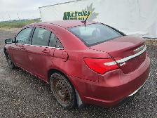 2012 Chrysler 200 - Photo 3