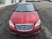2012 Chrysler 200 - Photo 12