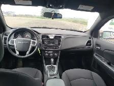 2012 Chrysler 200 - Photo 22