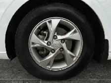 2022 Hyundai Elantra Essential / FWD - Photo 11