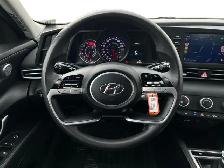 2022 Hyundai Elantra Essential / FWD - Photo 14
