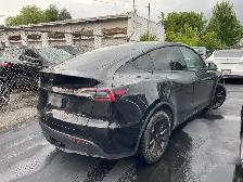 2021 Tesla Model Y Long Range AWD 7 PASS, FRONT & REAR HEATED S - Photo 4