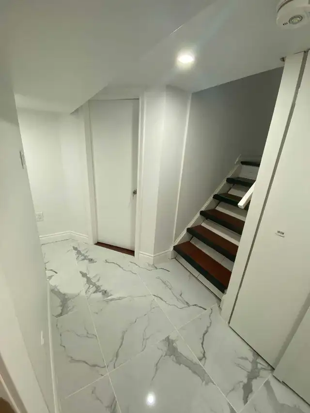 NEW Basement 1 PRIVATE ROOM AVAILABLE!