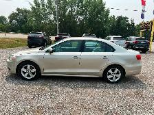 2013 Volkswagen Jetta 4dr 2.5L Man Comfortline CERTIFIED - Photo 2