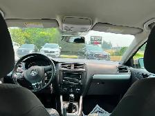 2013 Volkswagen Jetta 4dr 2.5L Man Comfortline CERTIFIED - Photo 12