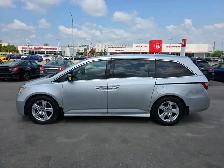 2011 Honda Odyssey 4dr Wgn Touring w/RES & Navi - Photo 4