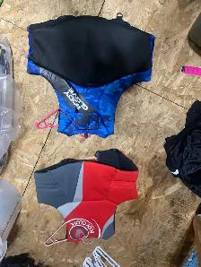 six life jackets/seadoo,yamaha,Bodyglove/100 each - Photo 4
