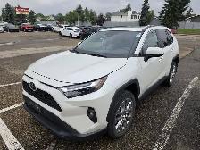 2022 Toyota RAV4 - Photo 2