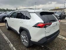 2022 Toyota RAV4 - Photo 9