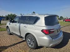 2022 INFINITI QX80 - Photo 9