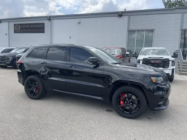 2020 Jeep Grand Cherokee SRT 4X4 6.4L/Panoramic Sunroof/MUST SEE