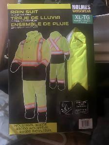 hi vis rain suit/new size XL