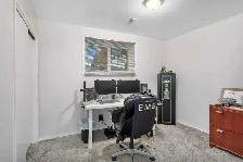 GARAGE INCLUDED   PET FRIENDLY | 2-Bed  suite in West Park - Photo 13