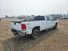 2010 GMC Sierra 2500HD - Photo 3