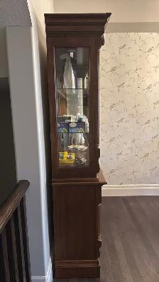Wooden Hutch and Display Cabinet - Photo 3
