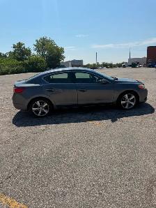 2013 Acura ILX Premium | Certified | Leather | Sunroof - Photo 2