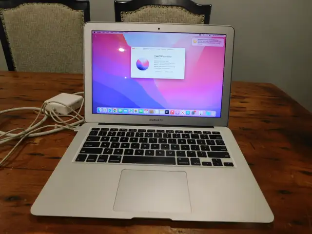 MacBook AIR 7.2 A1466  2017 128GB 8GB OS Monterey 12.7.6