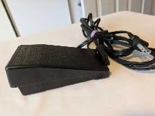 Pedal with Cord #YC-482 for Babylock, Bernina Sewing Machine - Photo 3