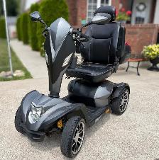 Cobra GT4 Electric Mobility Scooter - Excellent Condition - New